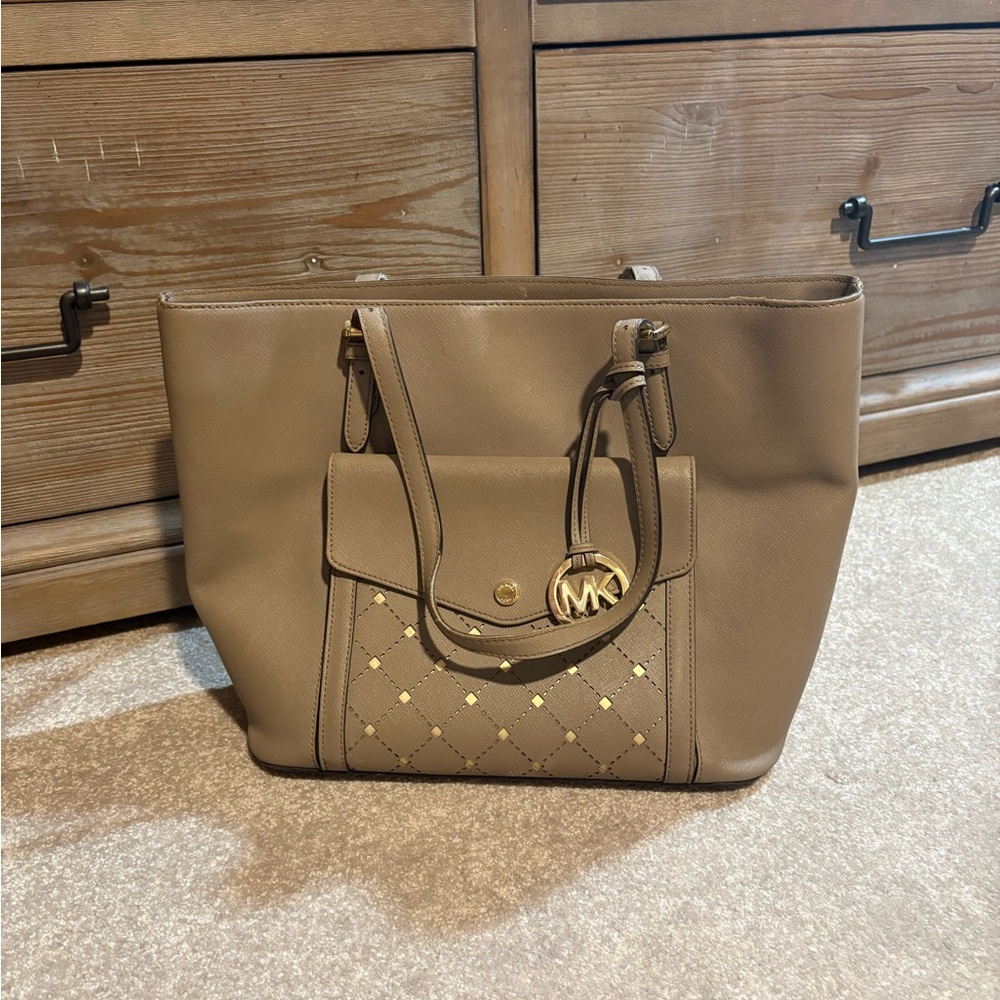 Michael Kors Beige Taupe Mirror MirroredTote Bag Shoulder Purse - Picture 1 of 14
